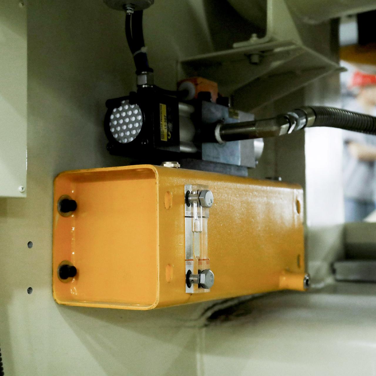 80 тонна Cnc штамптау машинасы Бағасы C Frame Power Press Шағын гидравликалық пресс машинасы