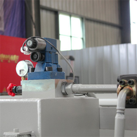 Қытайдағы ең жақсы CNC басқару гидравликалық металды иілу машинасы AccurL фирмасының кесу тежегіштерін қолданды